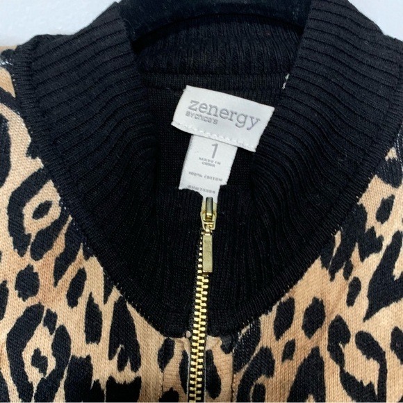 Chico’s Zynergy leopard sweater zip up jacket. Size 1 (8 M) - Picture 3 of 10